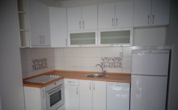 КУЈНА “WHITE”